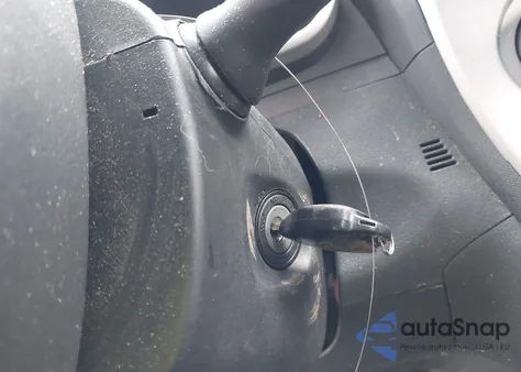 2010 Toyota Matrix z USA, uszkodzony, nr VIN 2T1KU4EE1AC308195